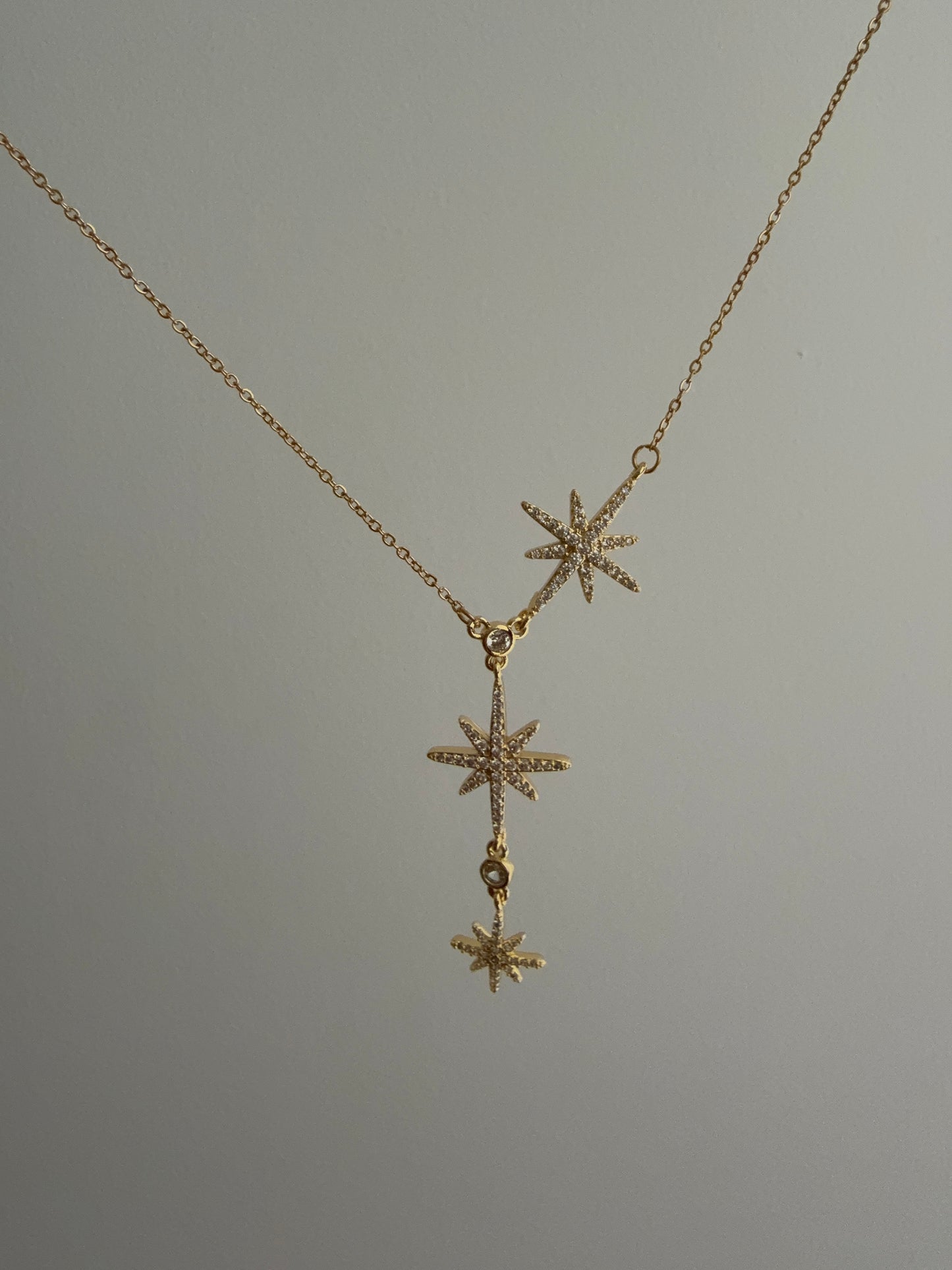 Collier stars