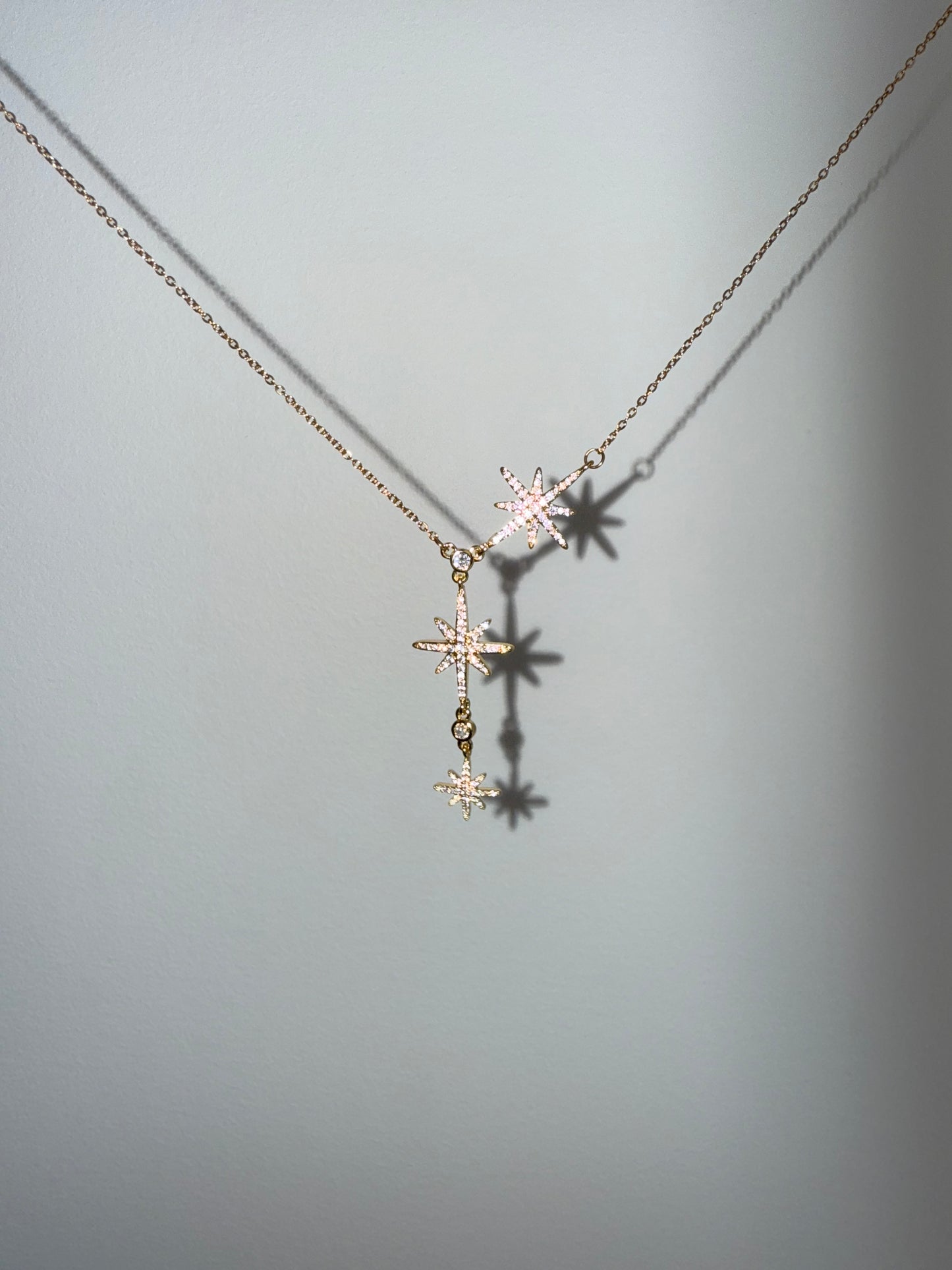 Collier stars