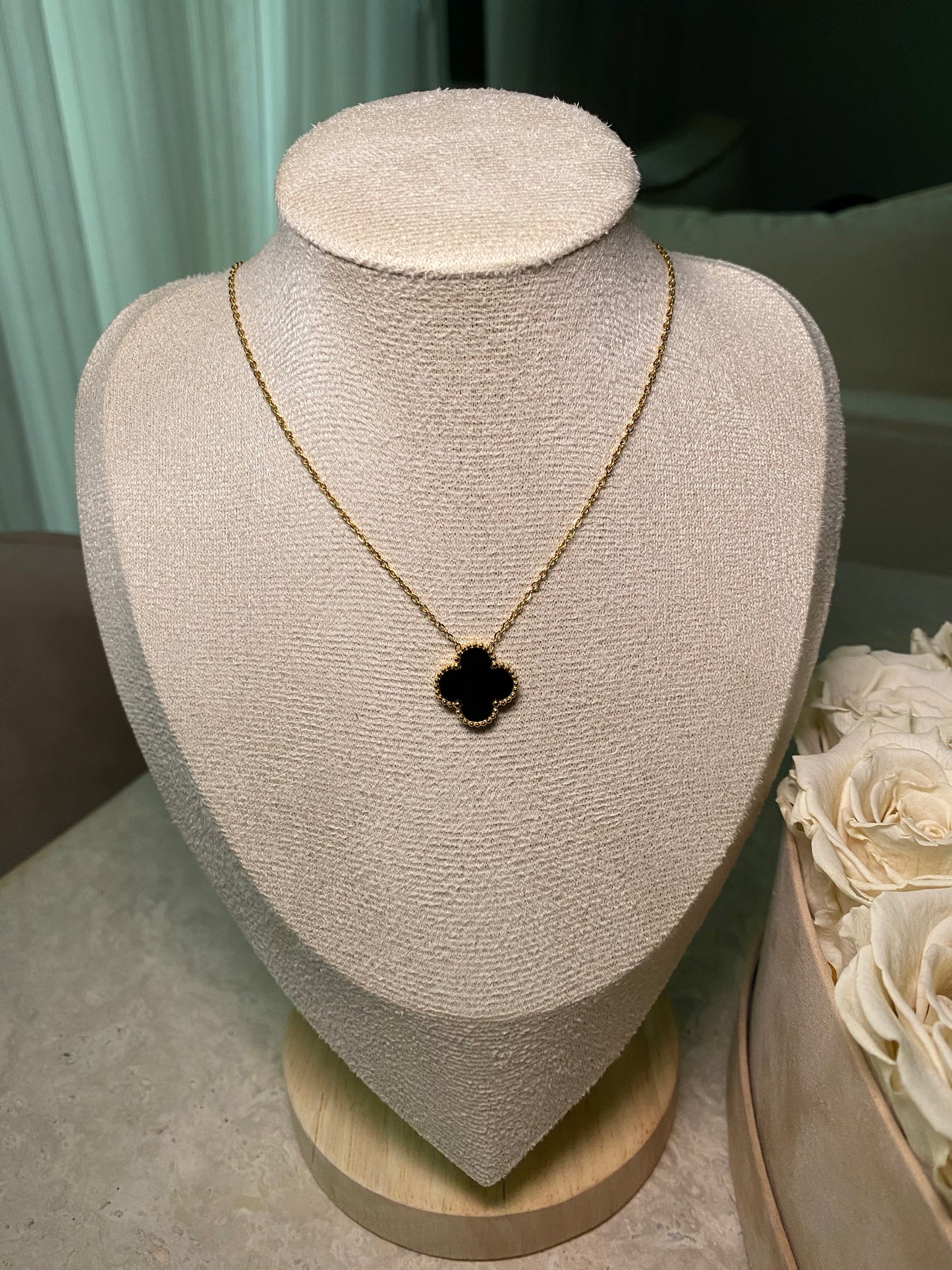 Collier Ambre Noir